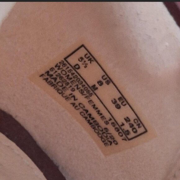 Clarks, merlot crocodile patent leather ballet flats size 8 - Picture 5 of 5